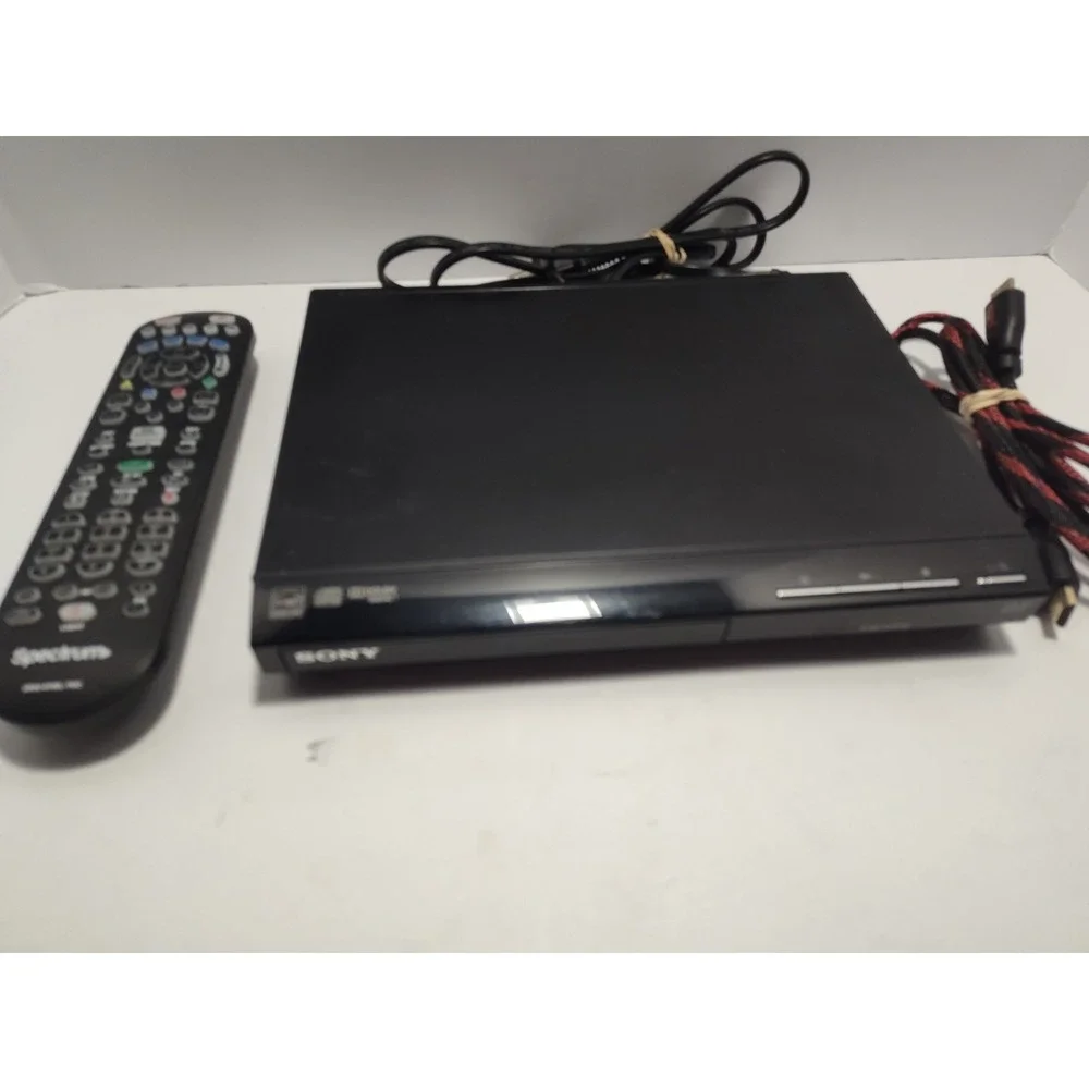 Sony DVP-SR510H Compact Upscaling HDMI 1080p DVD Player with Remote Works Great!